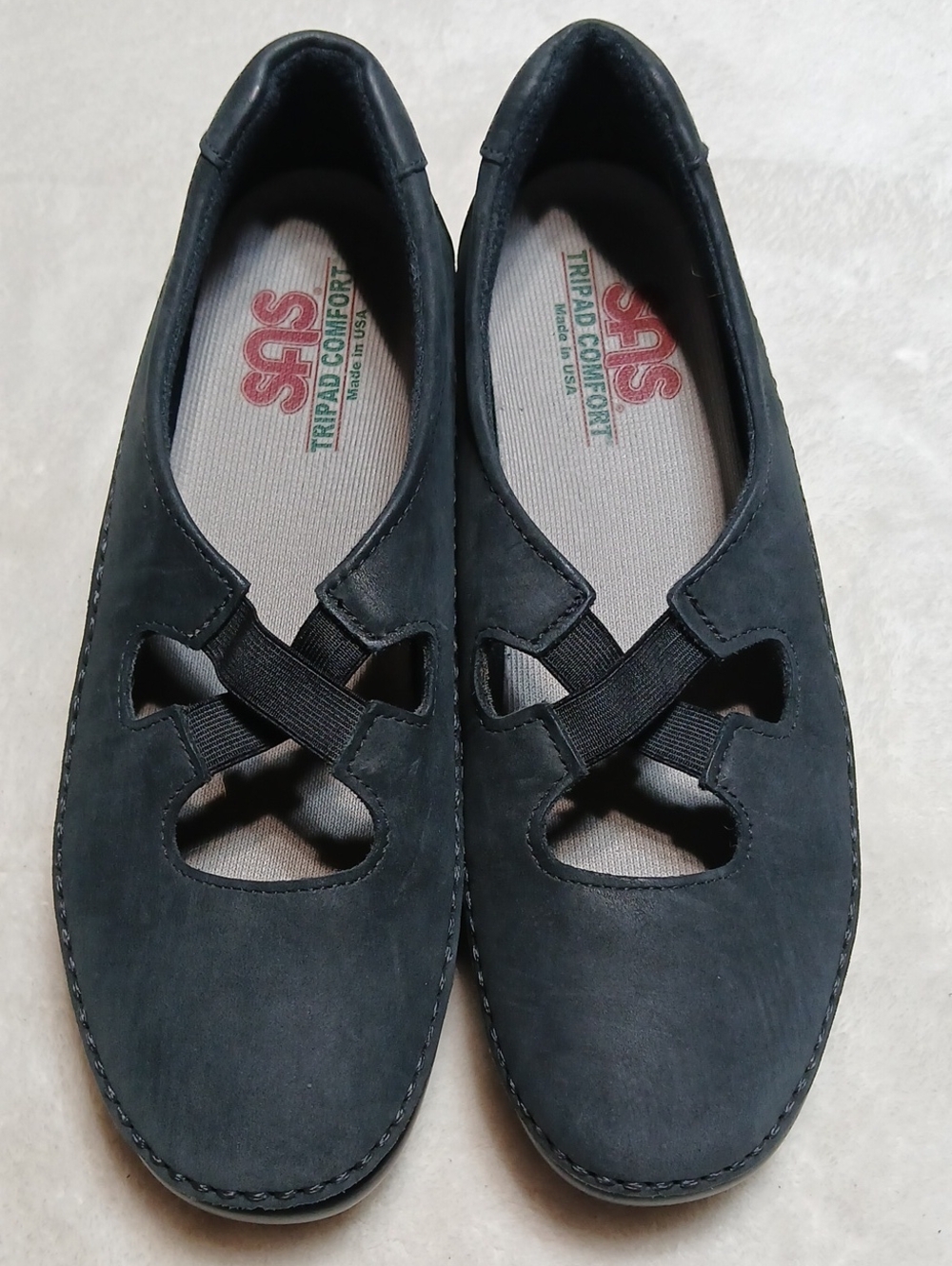 SAS Women's Black Nubuck Slip-On Flats with Crossover Elastic Size 8.5